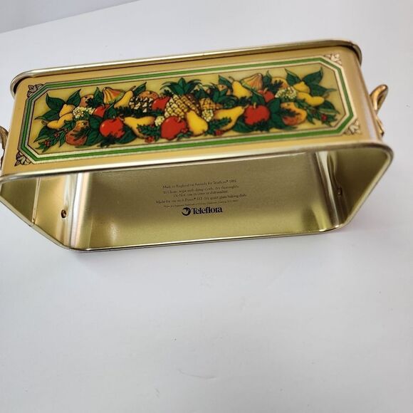 Vintage 1981 Teleflora England Harvest Metal Holder with a Pyrex 213 1.5-quart - Picture 6 of 7